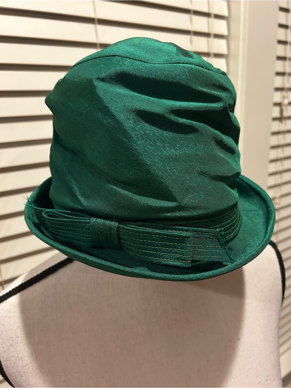 O’ Neil’s vintage Emerald Green Women's Bucket Hat with Ribbon Trim